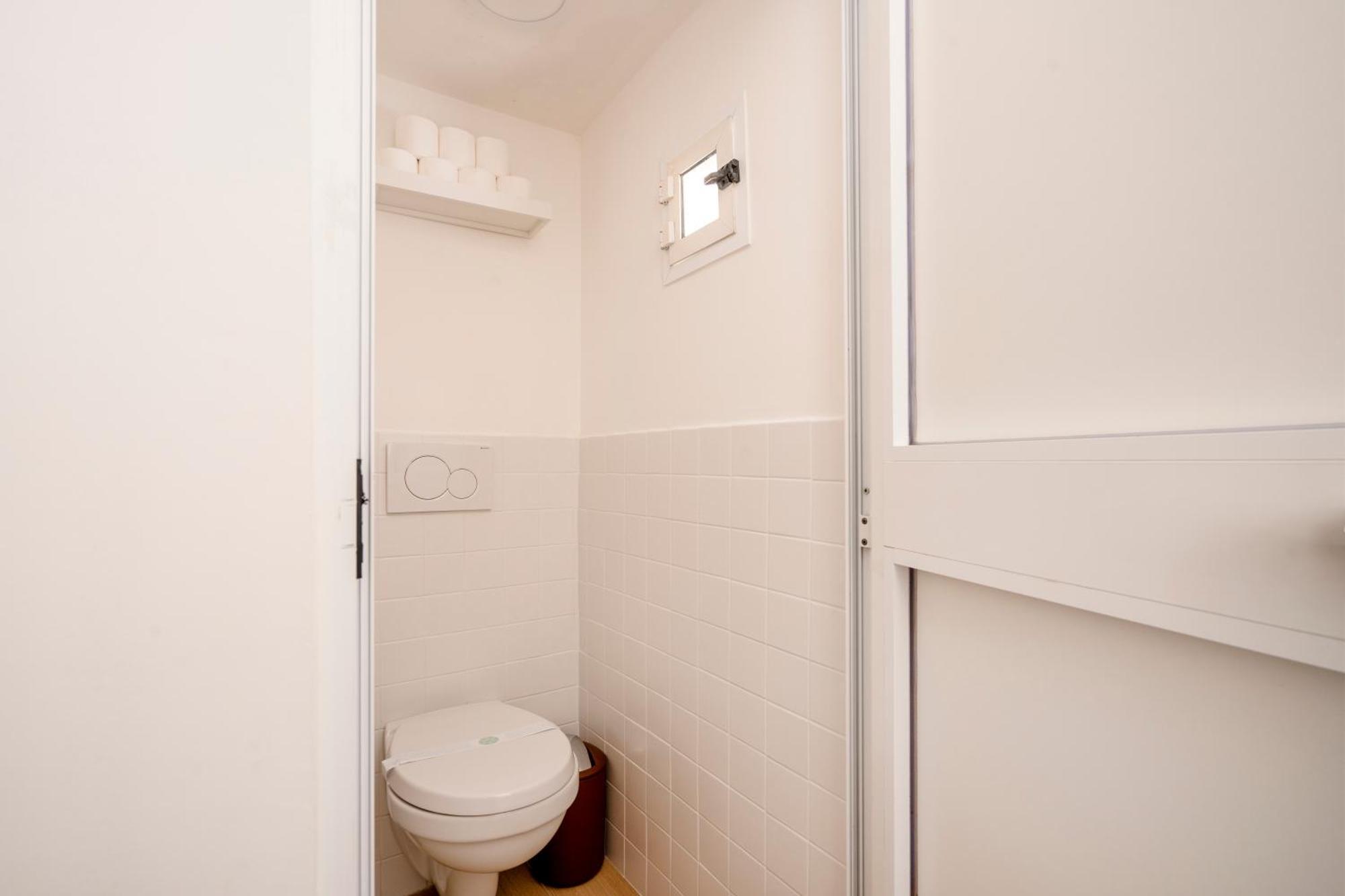 Room 4 - Lovely & Functional Studio Барі Екстер'єр фото